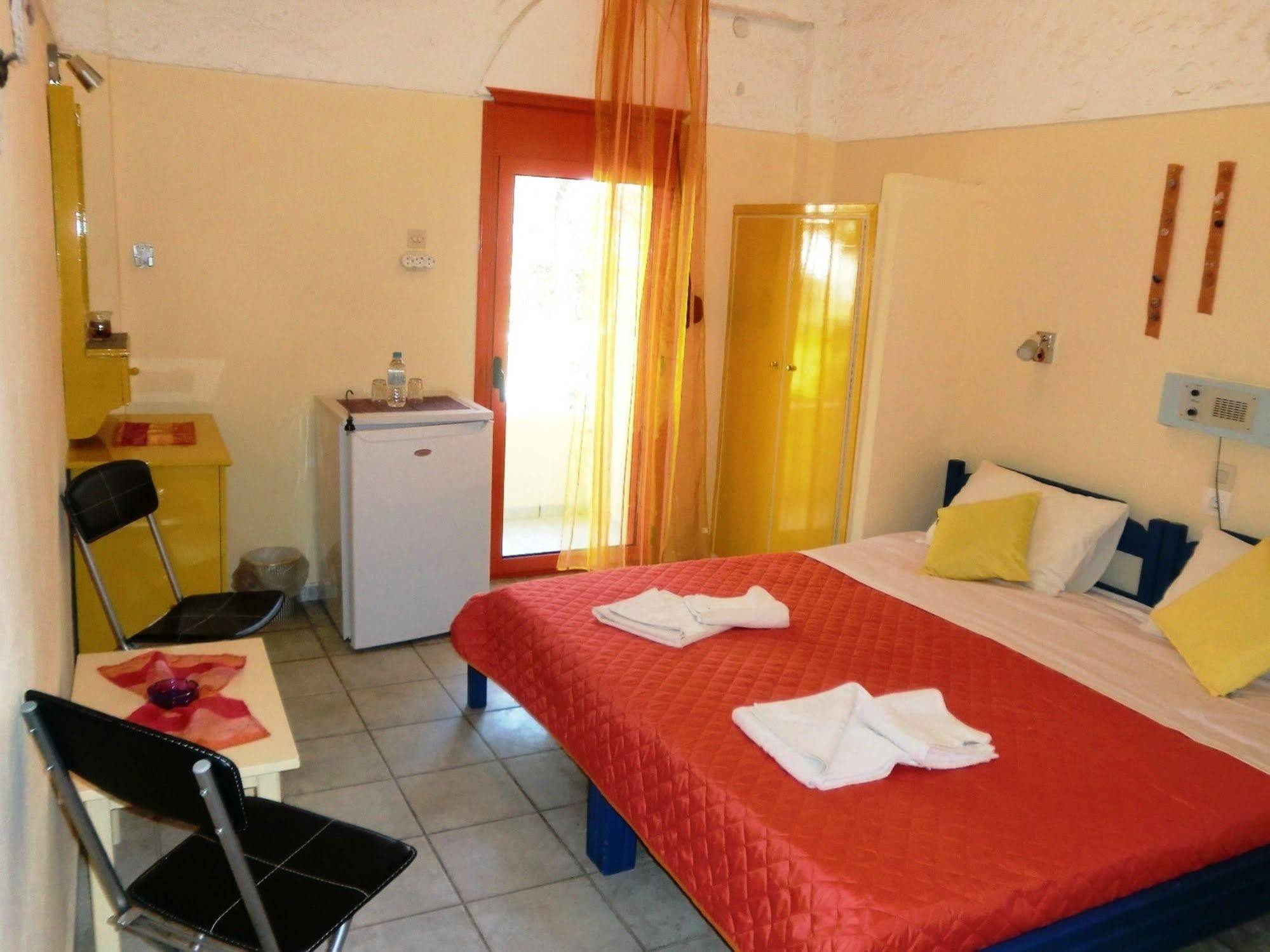 Hotel Neos Matala Kültér fotó
