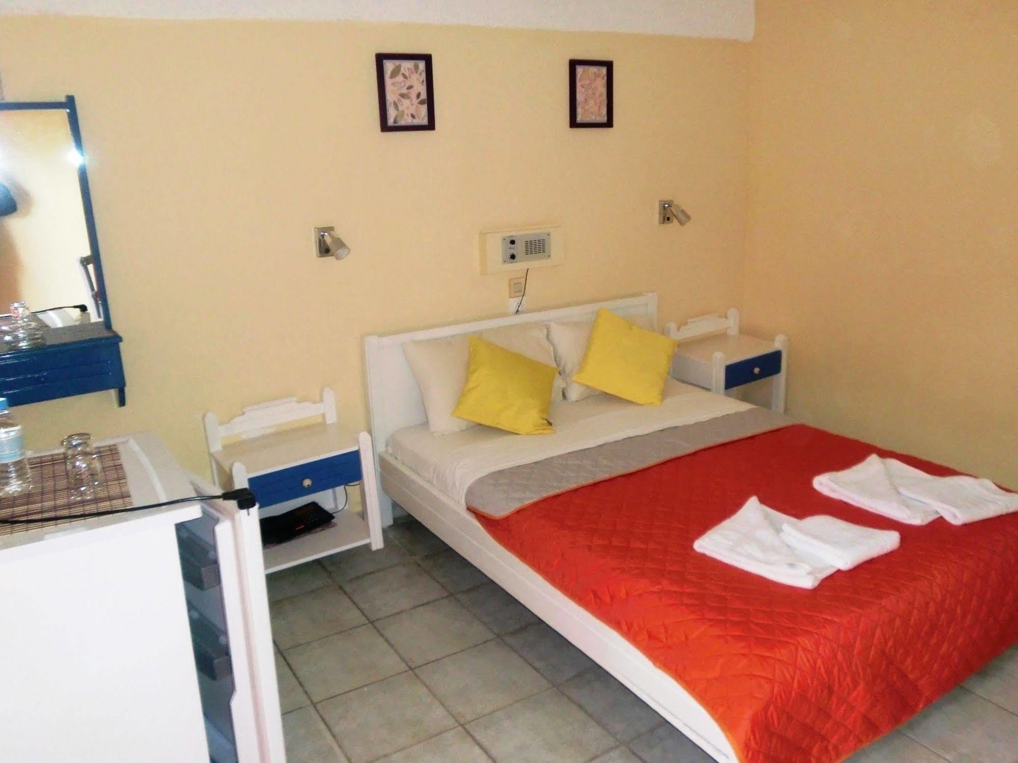 Hotel Neos Matala Kültér fotó