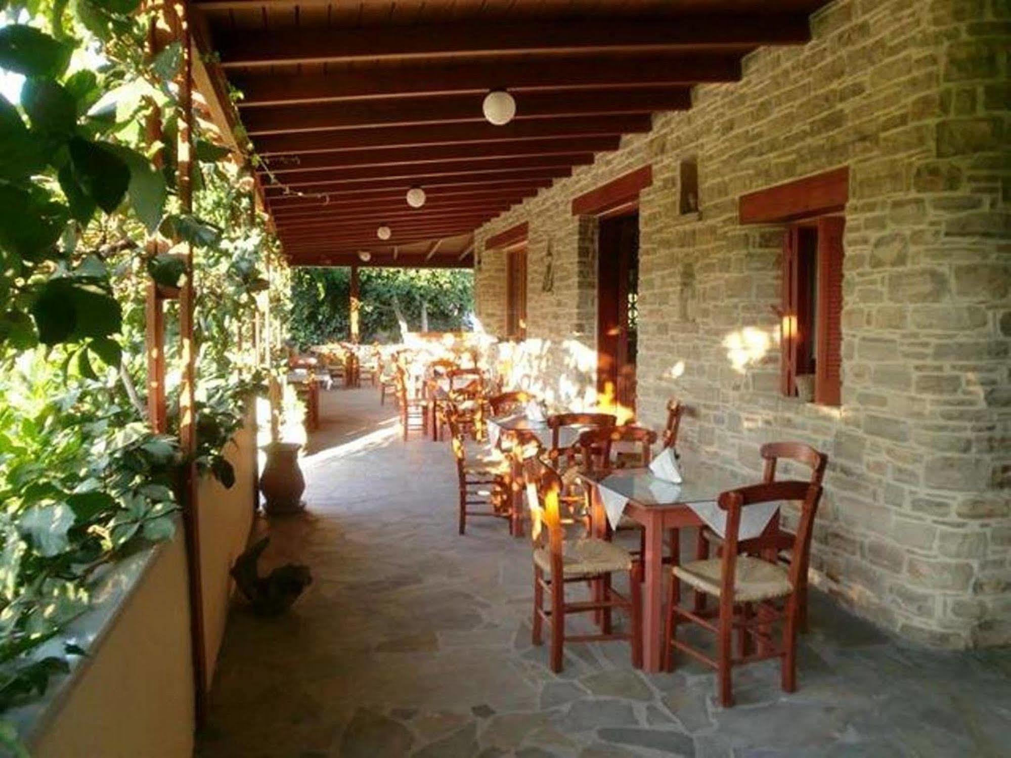 Hotel Neos Matala Kültér fotó